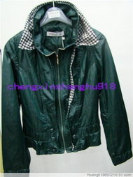 簡(jiǎn)約風(fēng)尚，品質(zhì)生活——探索精品服裝與日用百貨的融合魅力